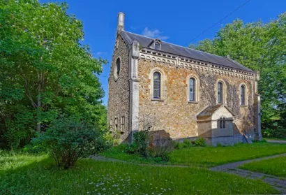 Créer des logements étudiants au temple protestant de Jouy-en-Josas