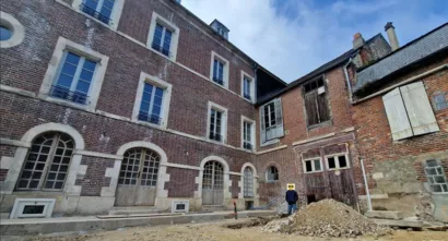 Restaurer l'annexe de l'ancienne école des filles à Joigny