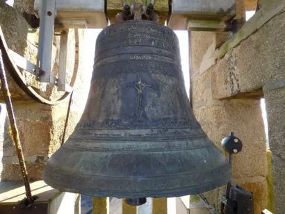 Restaurer la cloche de l'église Saint-Ediltrude à Tréflez