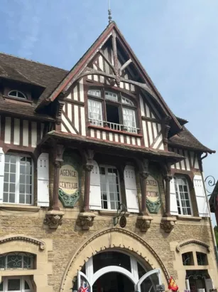 Restaurer la maison 34 rue des Bains à Houlgate