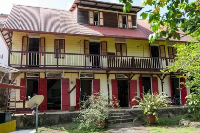 Restaurer la maison créole au 4 rue des casernes à Cayenne