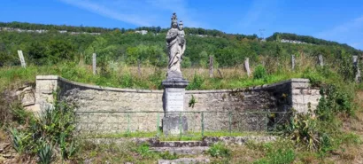 Restaurer la statue et ses abords à Scey-Maisières