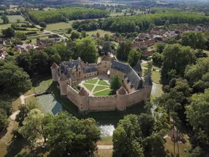 Restaurer le château Ainay-le-Vieil