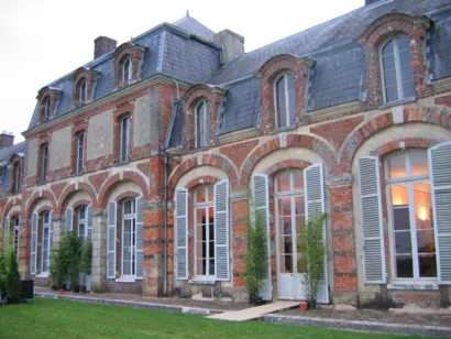 Restaurer le petit château à La Ferté Vidame