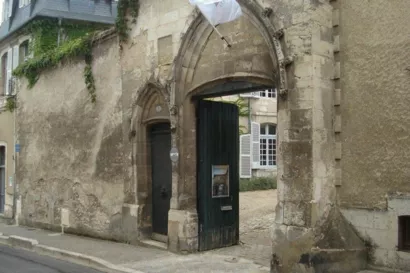 Restaurer le porche de l’hôtel de Panette à Bourges