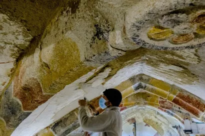 Restaurer les fresques de l'église Saint-Sulpice à Banize