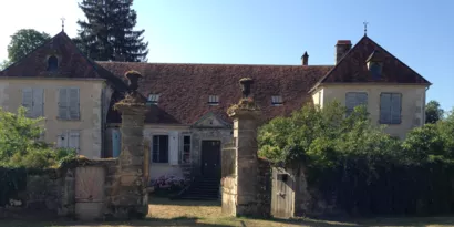 Restaurer les hébergeages du Château des Sœurs à Pisseloup