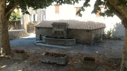 Rétablir l'ensemble patrimonial à Revest-du-Bion